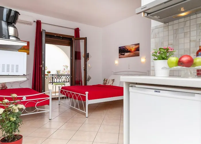 Naxos Diamond Aparthotel