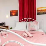 Naxos Diamond Aparthotel