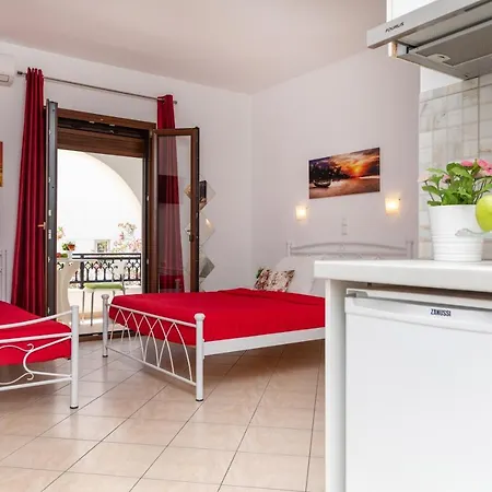 Naxos Diamond Aparthotel