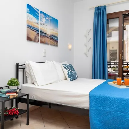 Naxos Diamond 公寓式酒店 Naxos City