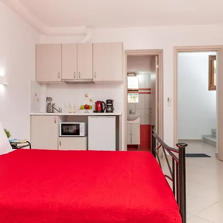 Naxos Diamond アパートホテル