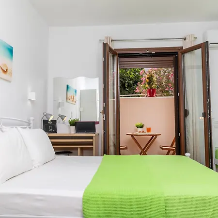Naxos Diamond Aparthotel *
