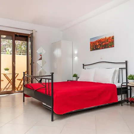Naxos Diamond Aparthotel